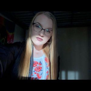 Meet your Posher, Bailey